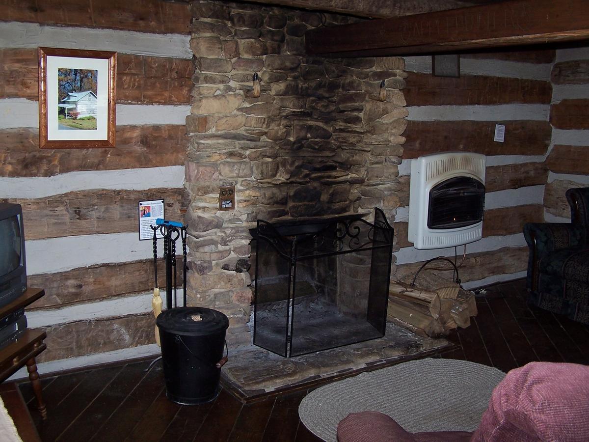 Cabin Creekwood Lyndhurst Экстерьер фото