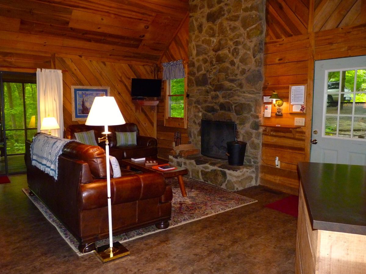 Cabin Creekwood Lyndhurst Экстерьер фото